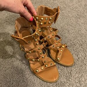 Charlotte Russe Wedge Gold Studded Ankle Wrap Cage Sandals Heels Shoes Y2K sz 8